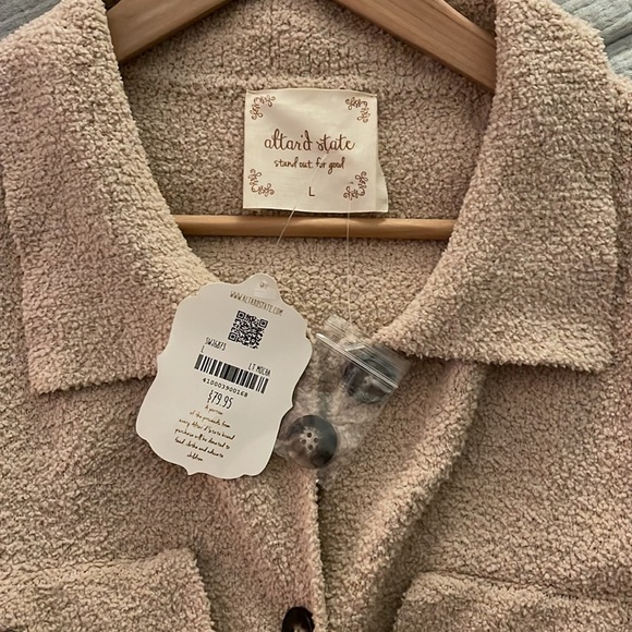 Altar’d state Shacket L - Picture 2 of 3